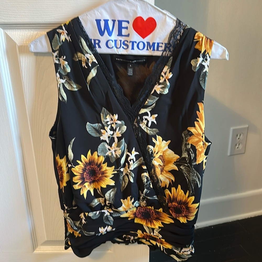 Lovely sunflower printed sleeveless blouse